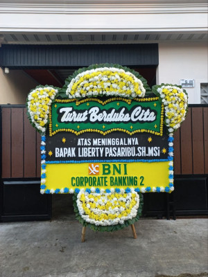 Papan Bunga Duka di Salawu